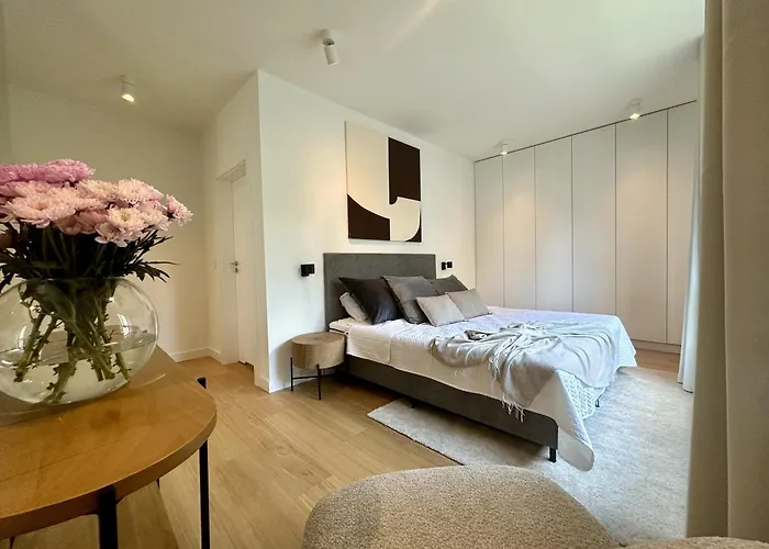 Wola Apartments Ludwiki With Parking And Terrace By Renters Prestige